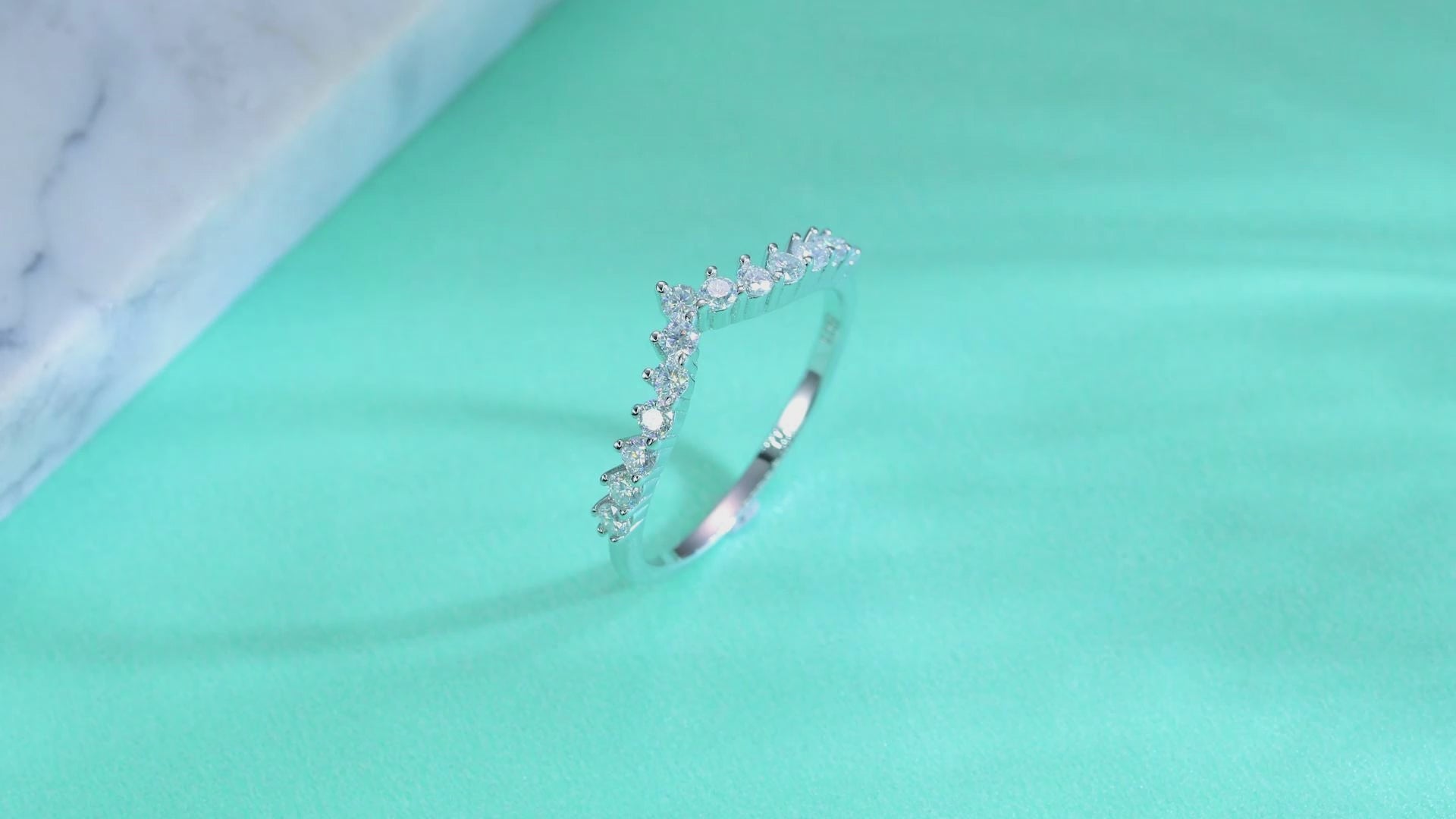 Crown Diamond Ring Luxury Moissanite Tiara Ring - Royal S925 Sterling Silver Wedding Band | VVS1 Clarity